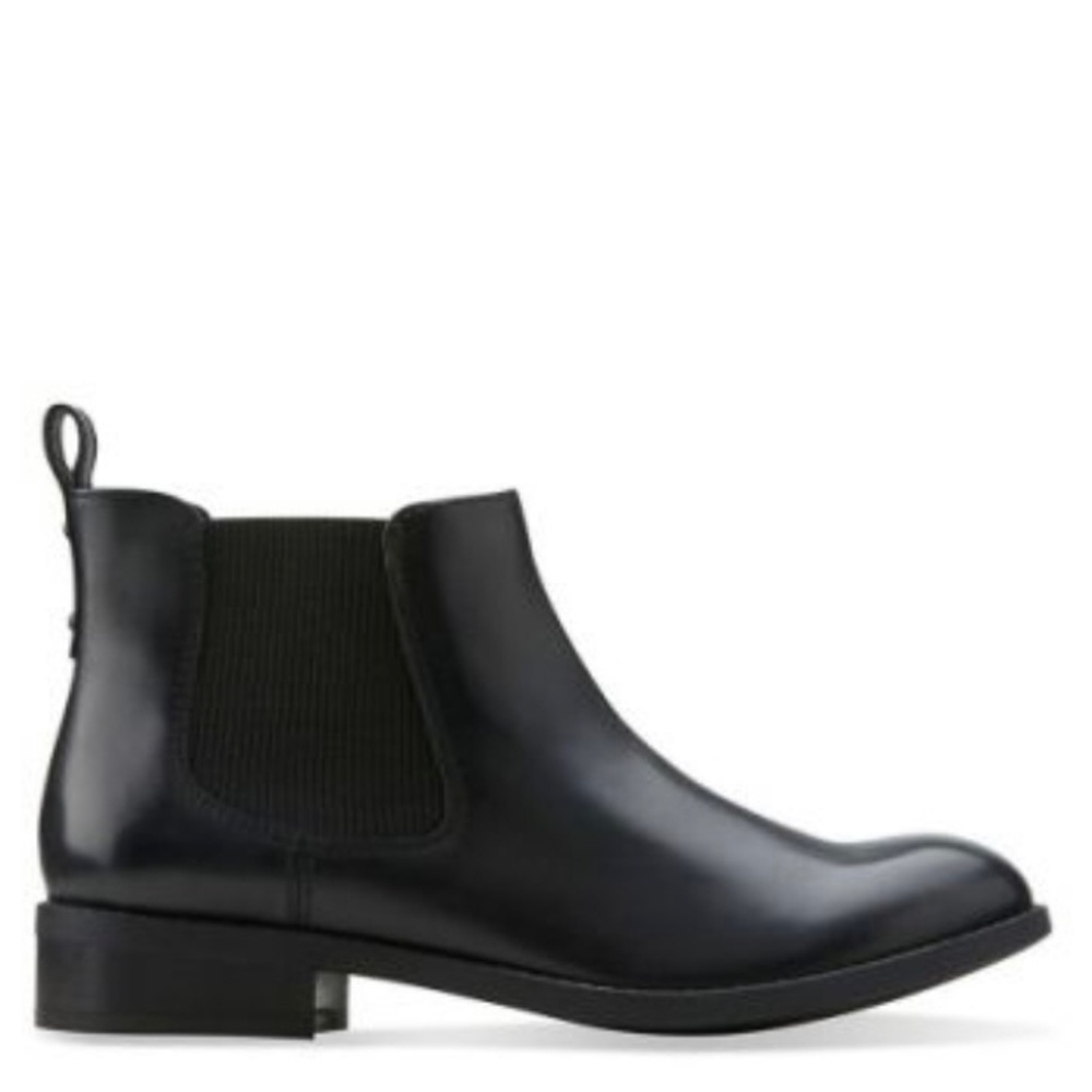 Clarks Pita Sedona Black Leather Chelsea Bootie 8